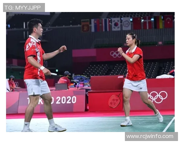 杭州羽毛球队与上海羽毛球队赛后复盘分析比赛经验与战术对比