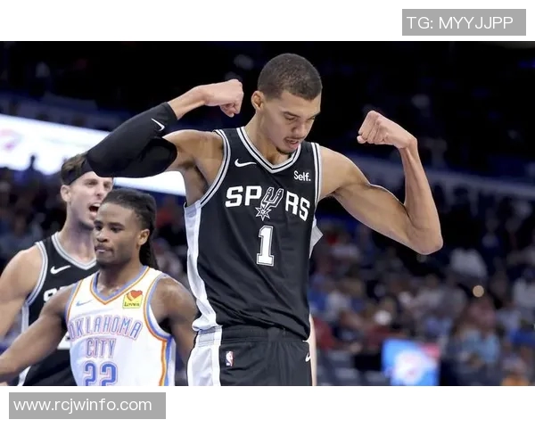 文班亚马法国队首秀狂砍27分震撼意大利吸引众多NBA球探关注