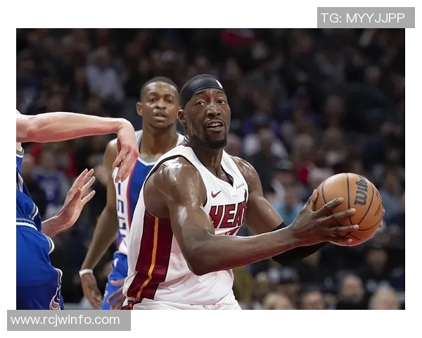 猛龙与灰熊激战正酣赛果揭晓精彩瞬间回顾与分析