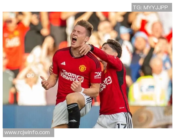 诺里奇城主场迎战曼联双方争夺英超宝贵积分的激烈对决