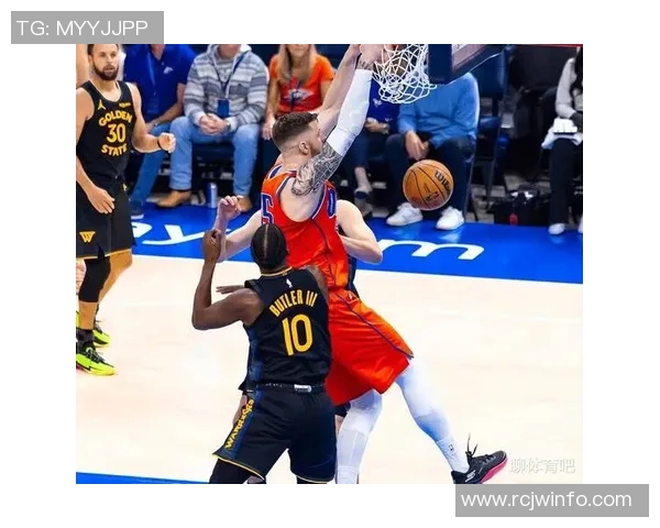 雷霆与湖人激战正酣精彩比赛直播全程回顾与分析 雷霆与湖人激战正酣精彩比赛直播全程回顾与分析