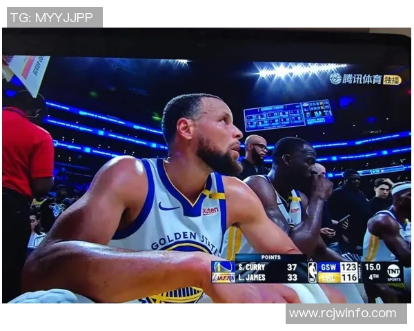 勇士与火箭激战5月27日NBA季后赛精彩对决引发球迷热议 勇士与火箭激战5月27日NBA季后赛精彩对决引发球迷热议