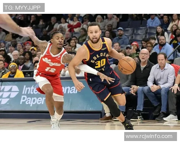 勇士创历史73胜纪录对决灰熊展现篮球巅峰对抗魅力