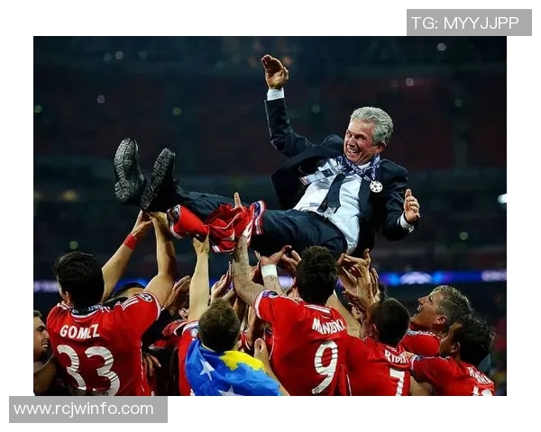 皇马与拜仁巅峰对决高清海报展现足球魅力与激情对抗