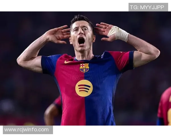 莱万回归老东家引发拜仁球迷愤怒纷纷指责其忘恩负义